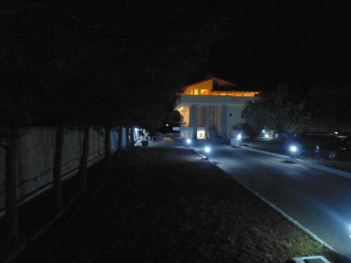 Cozy Country House Hotel Kalivia Thorikou Exterior photo