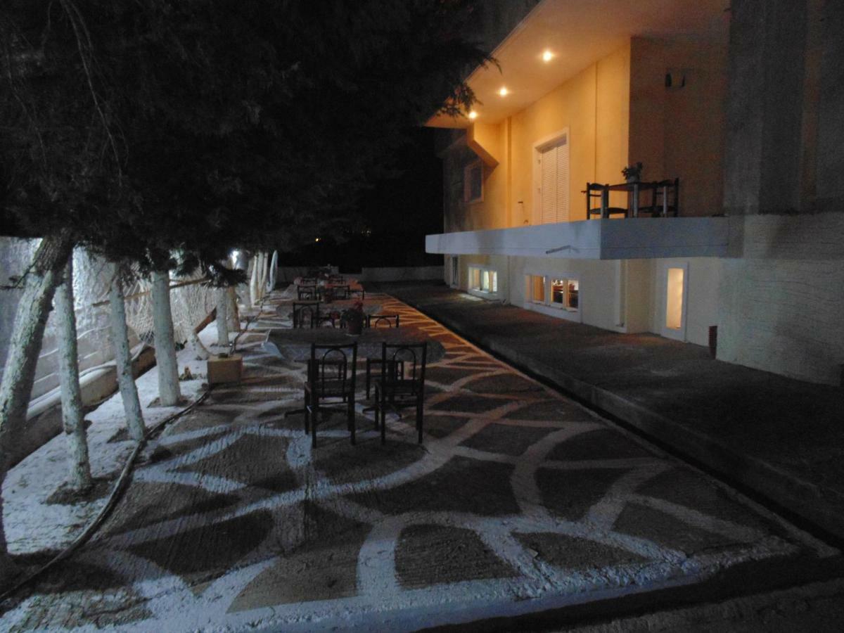 Cozy Country House Hotel Kalivia Thorikou Exterior photo